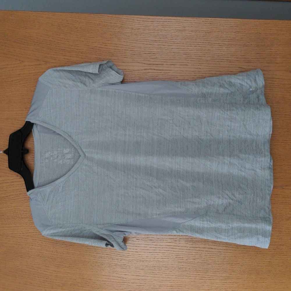 Gray Danskin Athletic Shirt, Large